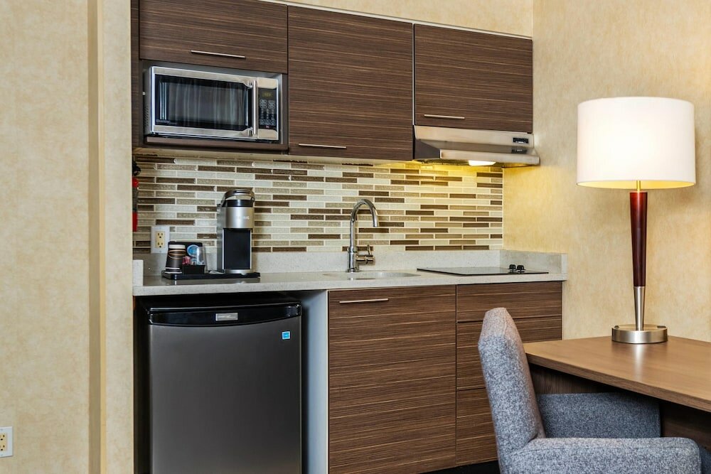 Фото Grand Park Hotel & Suites Downtown Vancouver