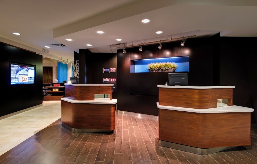 Фото Courtyard by Marriott Houston Brookhollow