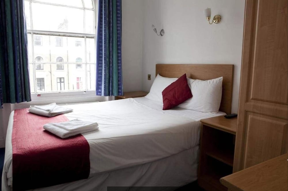 Фото Whiteleaf Hotel