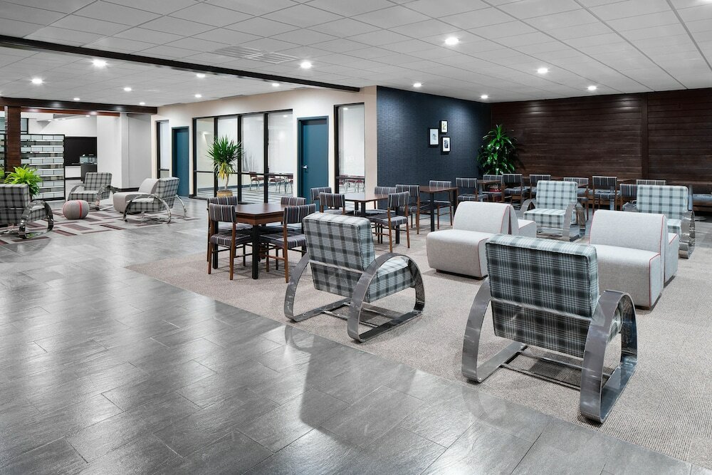 Фото Four Points by Sheraton Oklahoma City Airport