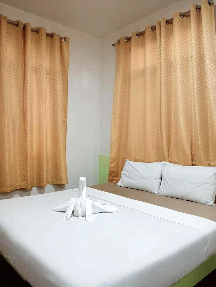 Фото Sulit Budget Hotel