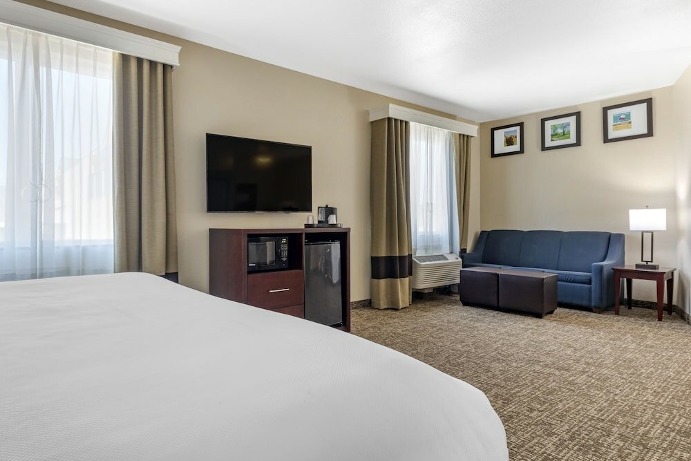 Фото Comfort Suites Waco North - Near University Area