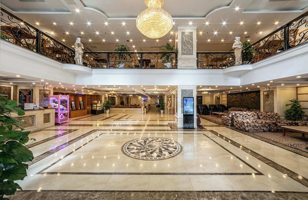 Фото отеля 2