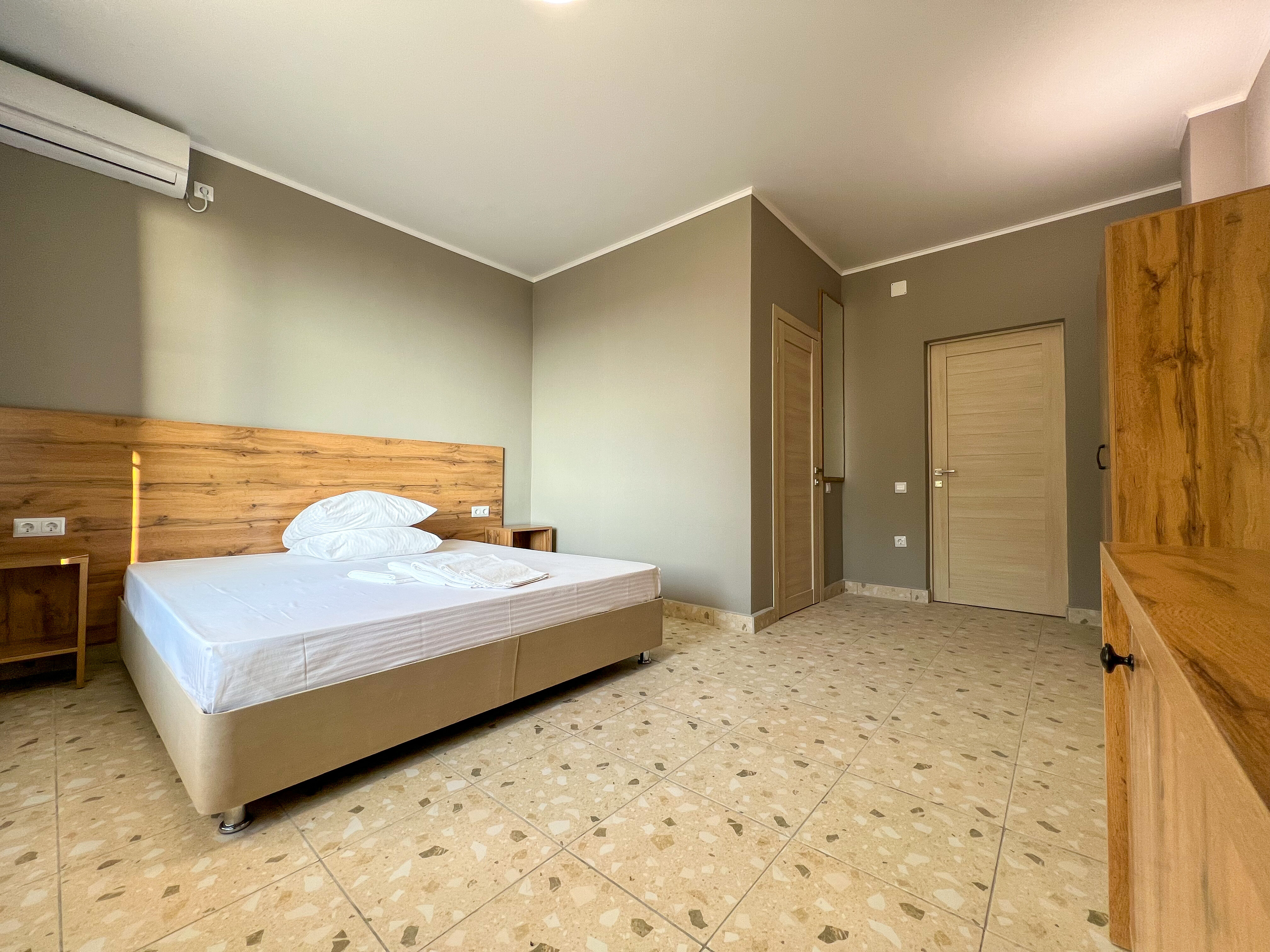 Фото Отель Napra