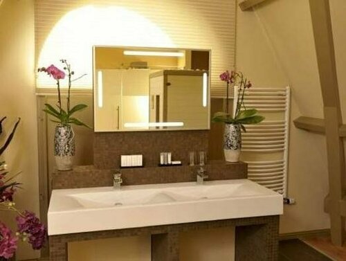 Внешний вид отеля Brasss Hotel Suites в Харлеме, фото 3