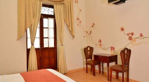 Гостиница Hotel Campanario в Куэнке
