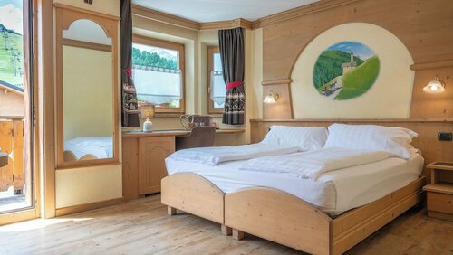 Внешний вид отеля Hotel Crosal в Ливиньо, фото 5