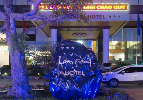 Гостиница Lam Giang Hotel в Провинции Нгеан