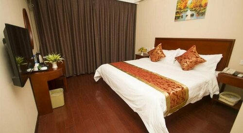 Гостиница GreenTree Inn Suqian Motor Station Bawangjuding Ch в Суцяни
