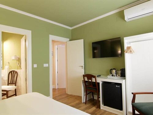 Гостевой дом Hostal los Castanuelos в Канделеде