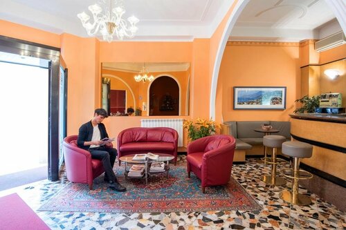 Гостиница Calypso Hotel в Вентимилии