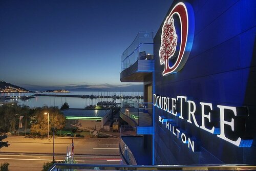 Гостиница DoubleTree by Hilton Hotel Kusadasi в Кушадасы