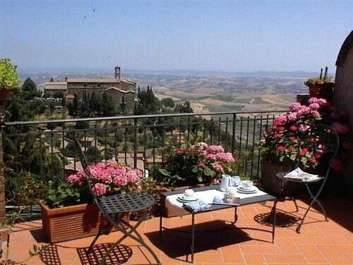 Гостиница Albergo - Hotel Il Giglio - Montalcino в Монтальчине