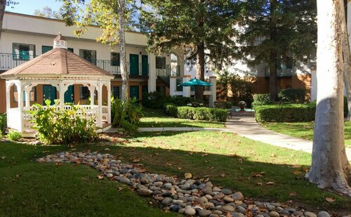 Гостиница Quality Suites Downtown San Luis Obispo в Сан Луис Обиспо