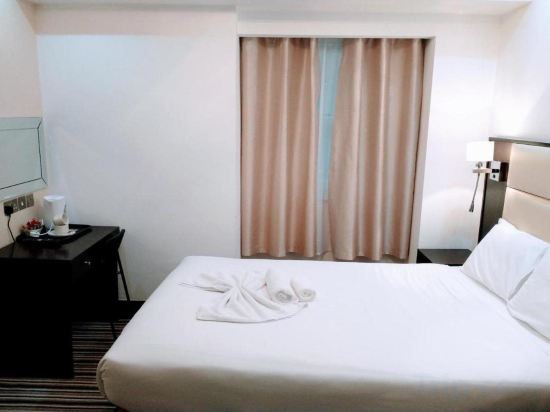 Фото Edward Hotel