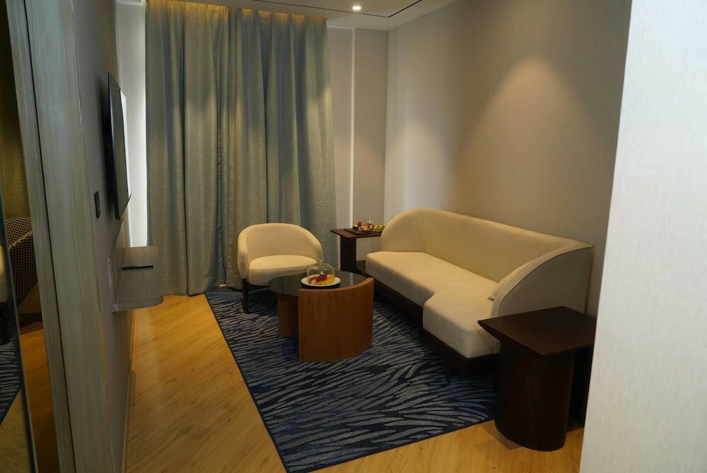 Фото Ramada Plaza by Wyndham Chandigarh Zirakpur