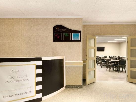 Фото Days Inn Cranbrook