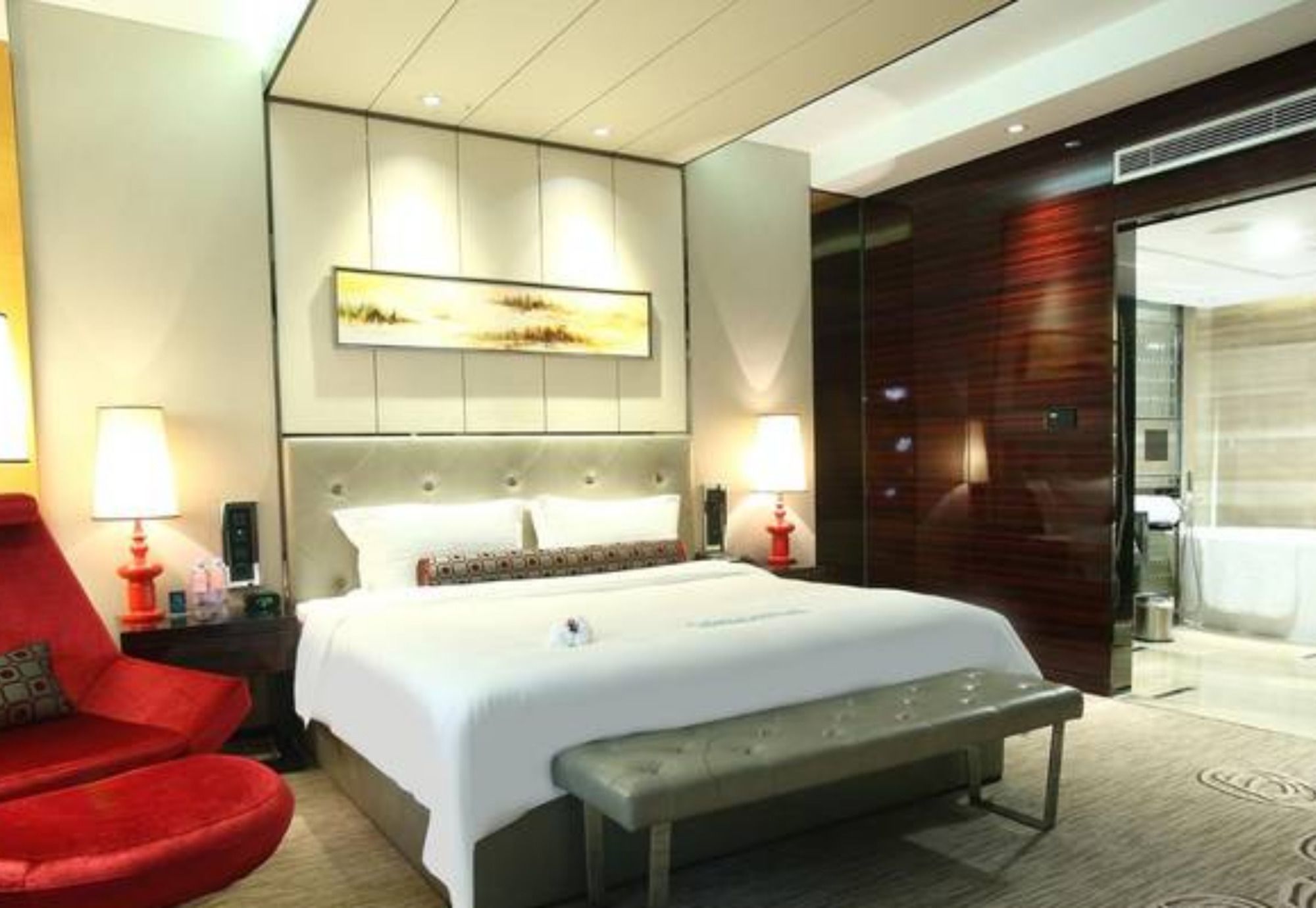 Фото Vaya International Hotel