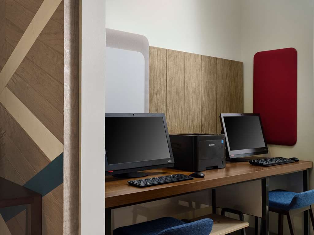 Фото Hilton Garden Inn Las Colinas