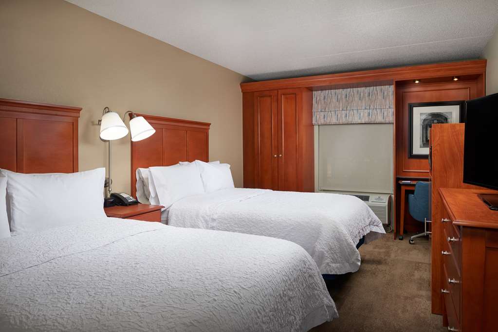 Фото Hampton Inn Ann Arbor-South