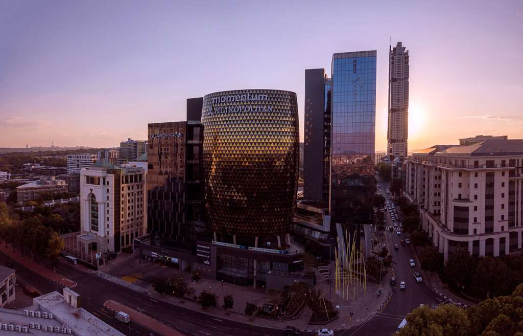 Фото Radisson Blu Gautrain Hotel, Sandton Johannesburg