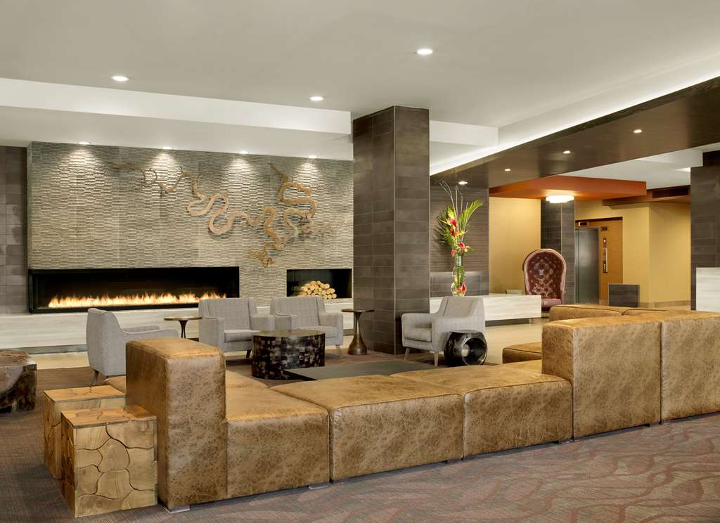Фото The Broadway Columbia - a DoubleTree by Hilton
