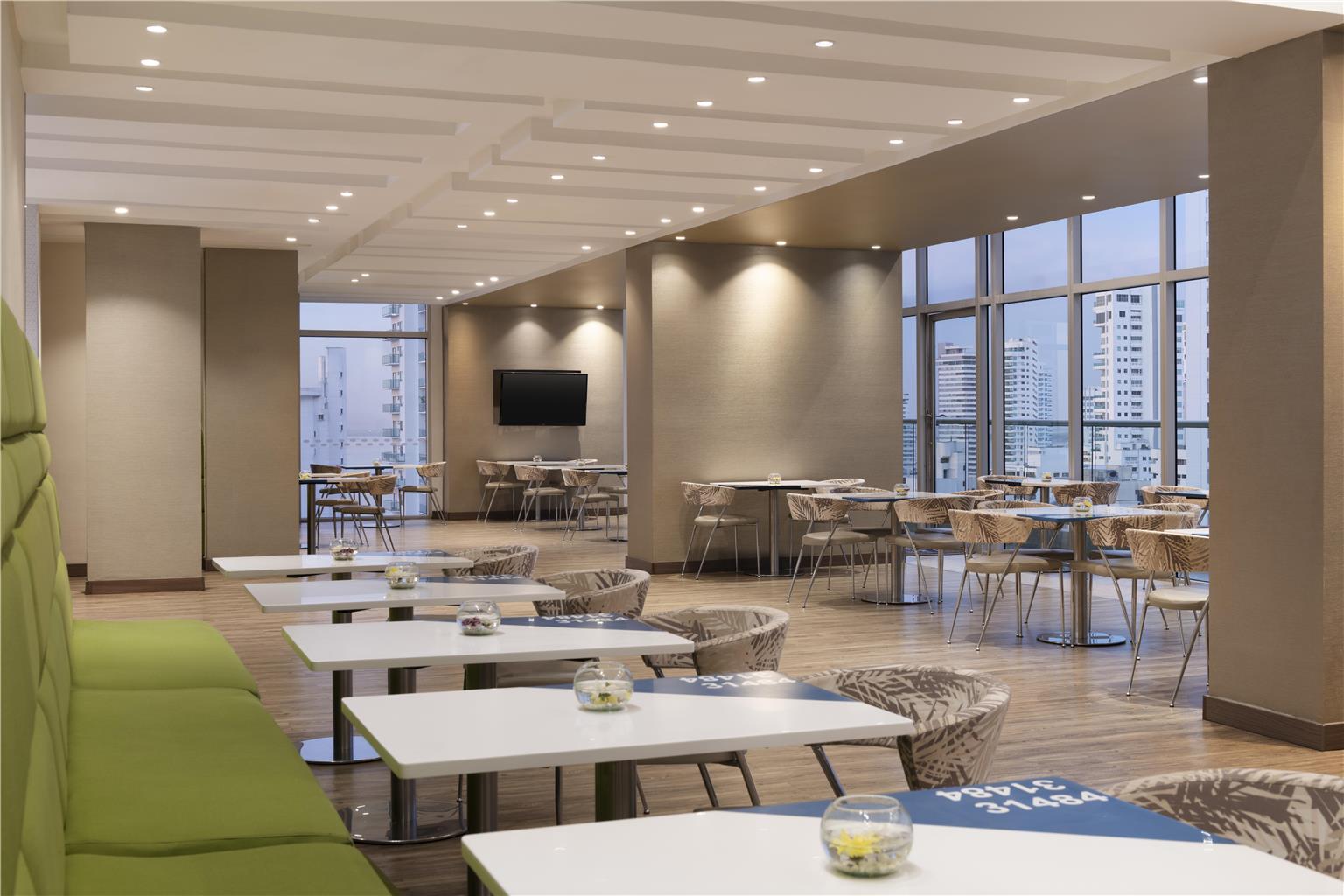 Фото Hampton by Hilton Cartagena