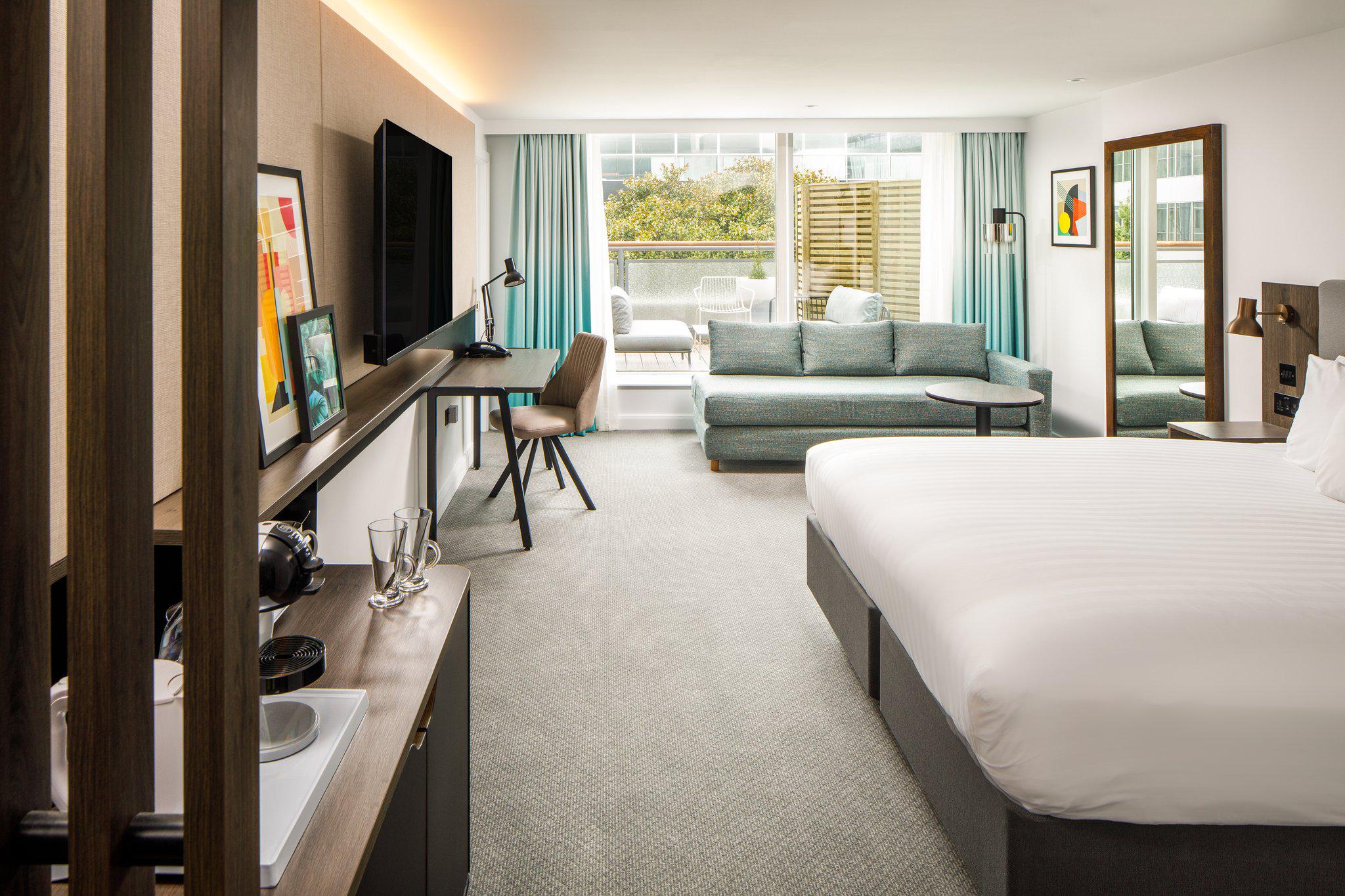 Фото Holiday Inn Milton Keynes - Central, an Ihg Hotel
