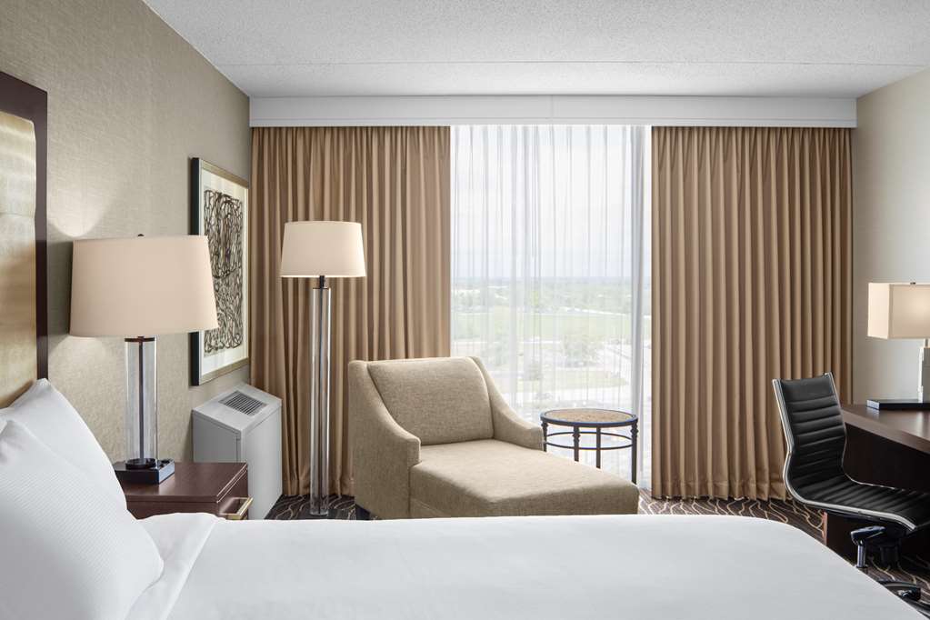 Фото Hilton Kansas City Airport