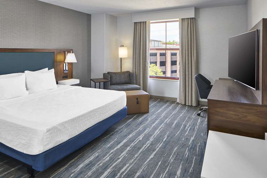 Фото Hampton Inn & Suites Saratoga Springs Downtown
