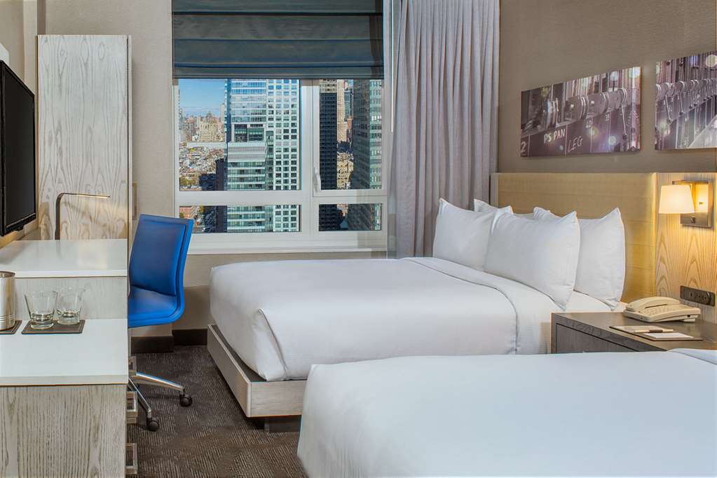 Фото DoubleTree by Hilton New York Times Square West