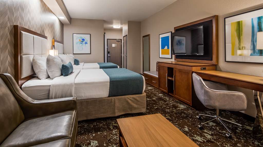 Фото Best Western Premier Ankeny Hotel