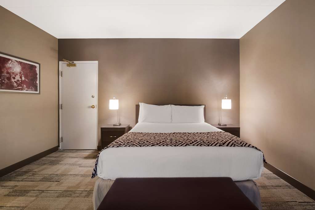 Фото Best Western Colonel Butler Inn