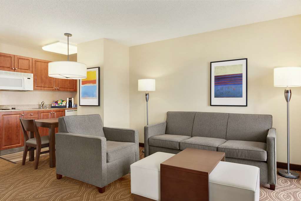Фото Homewood Suites by Hilton Oakland Waterfront