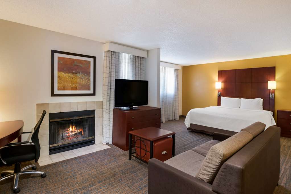 Фото SenS Suites Livermore, SureStay Collection by Best Western