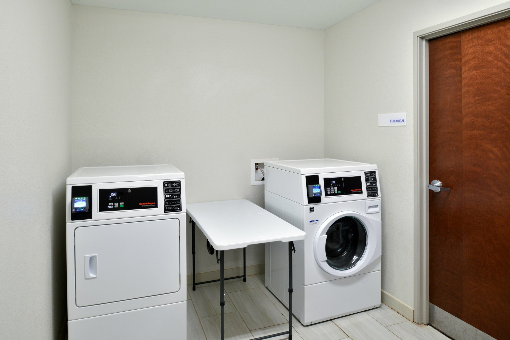 Фото Holiday Inn Express & Suites Carthage