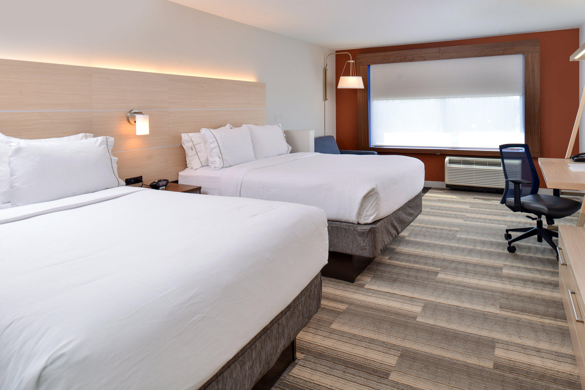 Фото Holiday Inn Express & Suites Southgate - Detroit Area, an Ihg Hotel