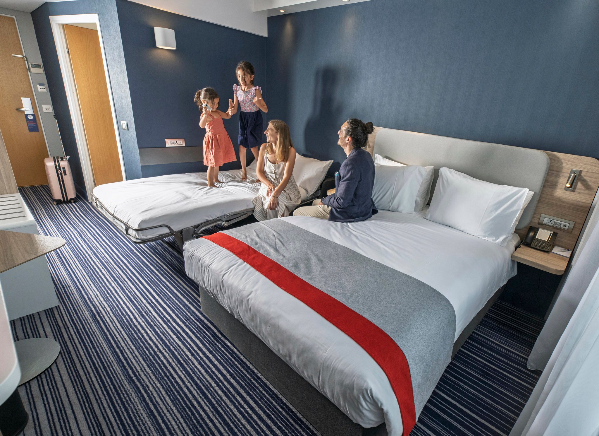 Фото Holiday Inn Express Geneva Airport by IHG