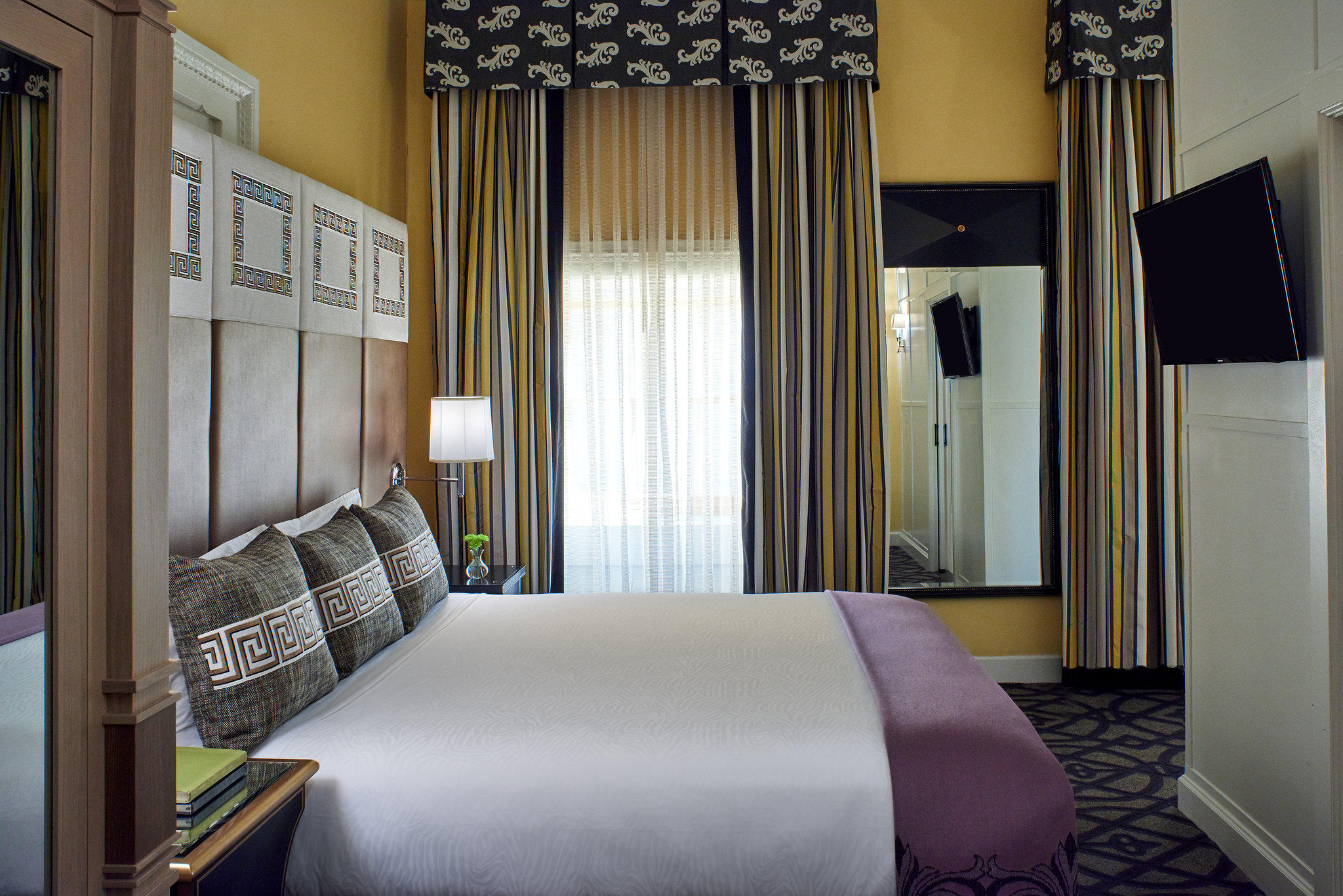 Фото Kimpton Hotel Monaco Washington Dc, an Ihg Hotel