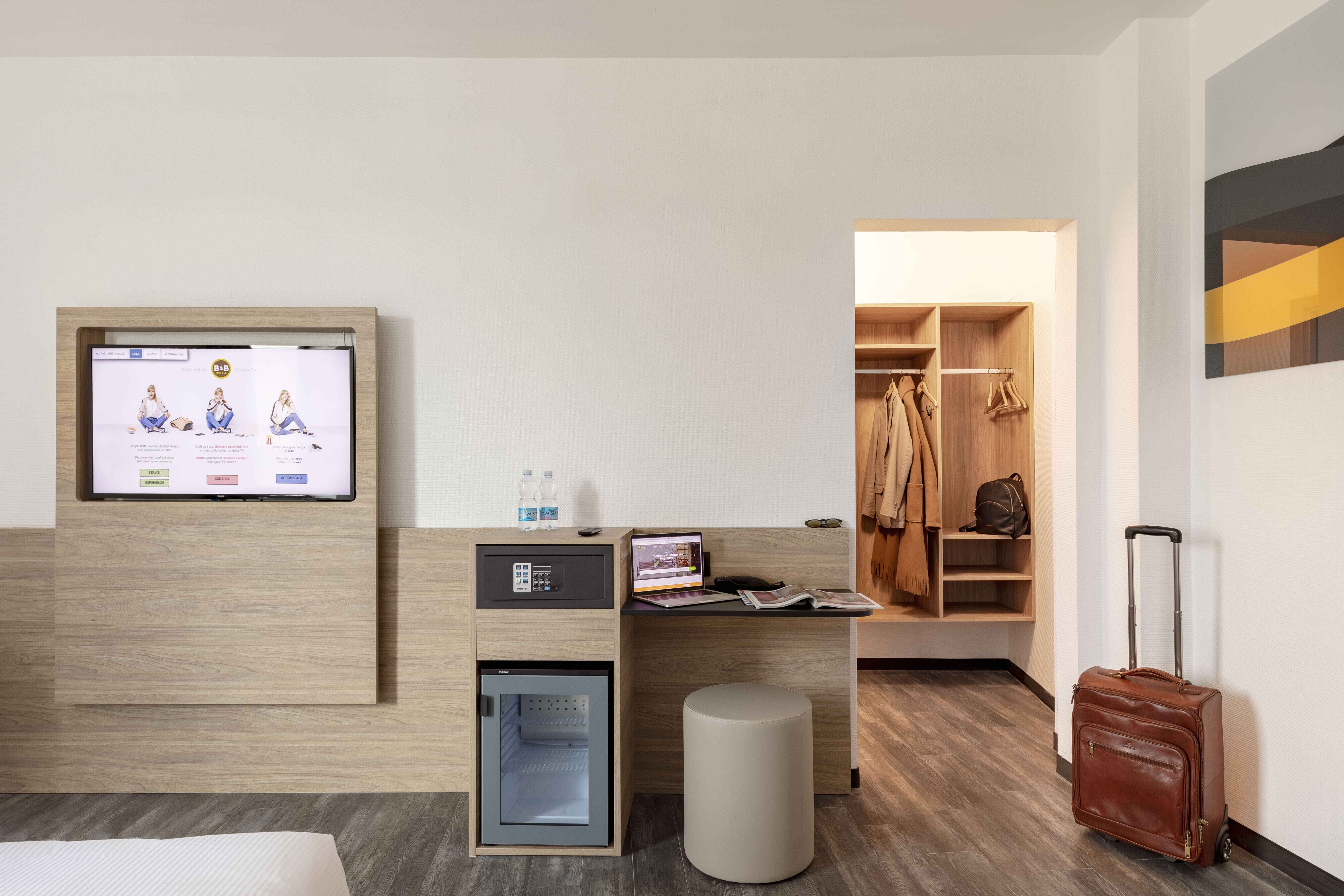 Фото B&b Hotel Pomezia Roma