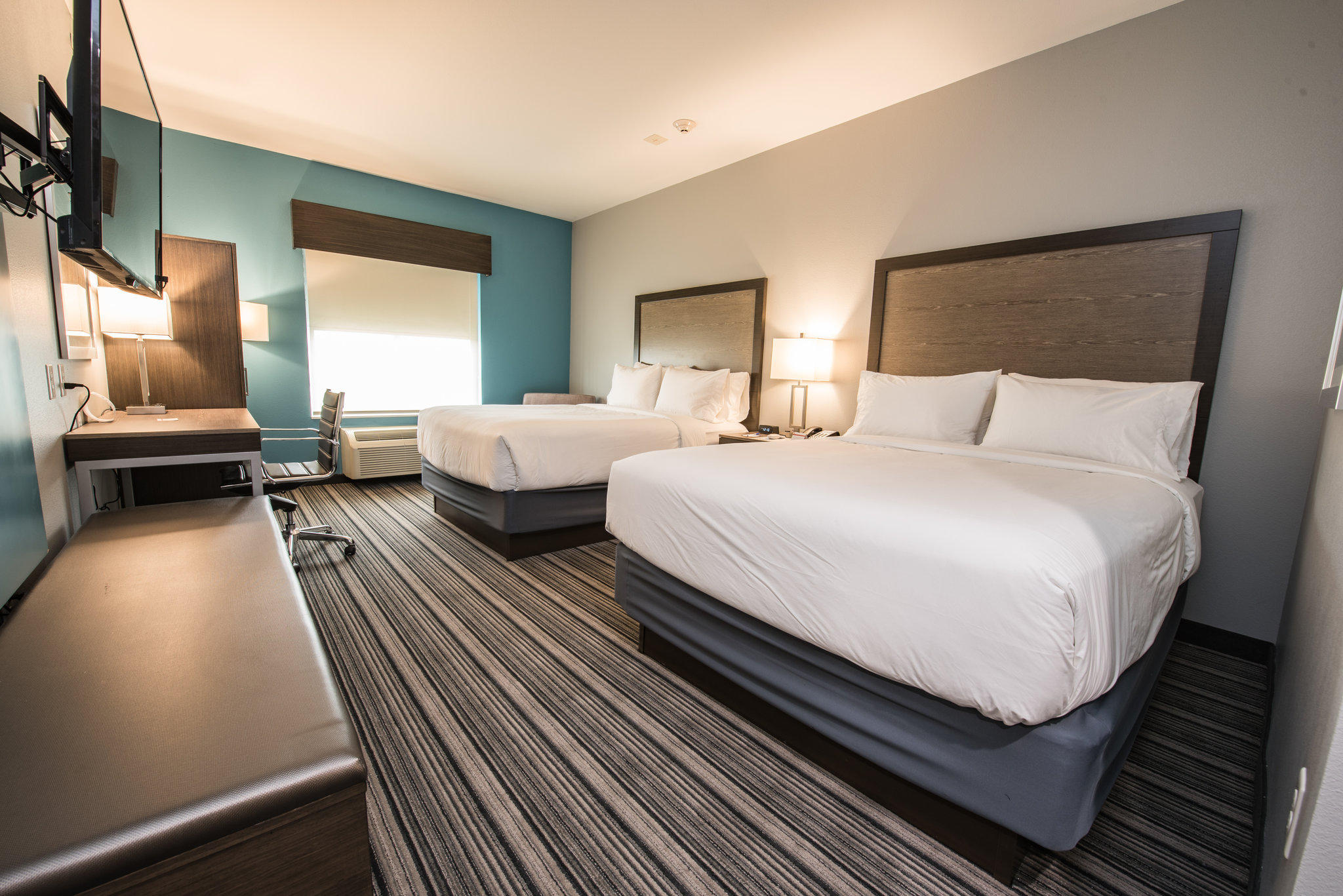 Фото Holiday Inn Express & Suites Houston - Hobby Airport Area, an Ihg Hotel