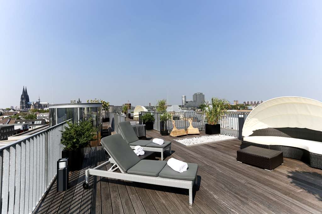 Фото Art'otel Cologne, part of Radisson Hotel Group