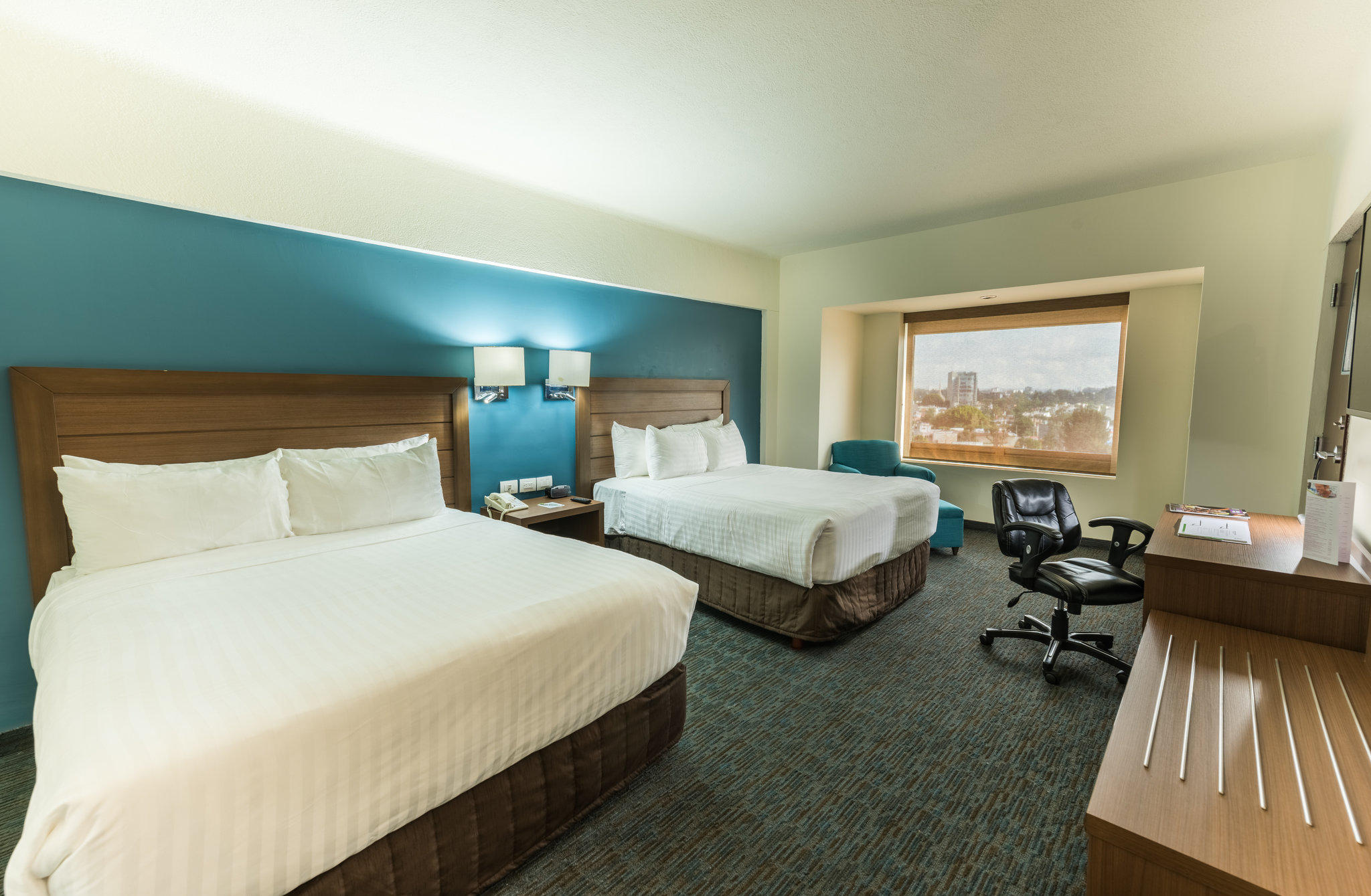 Фото Holiday Inn Guadalajara Expo