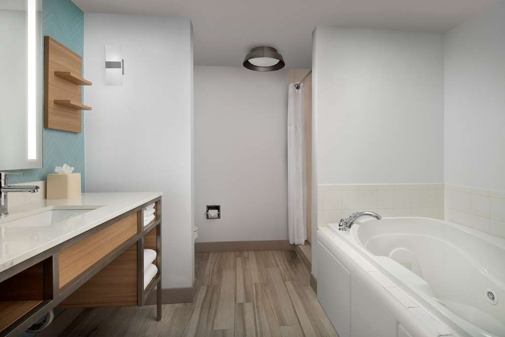 Фото Hilton Garden Inn Dallas/Duncanville
