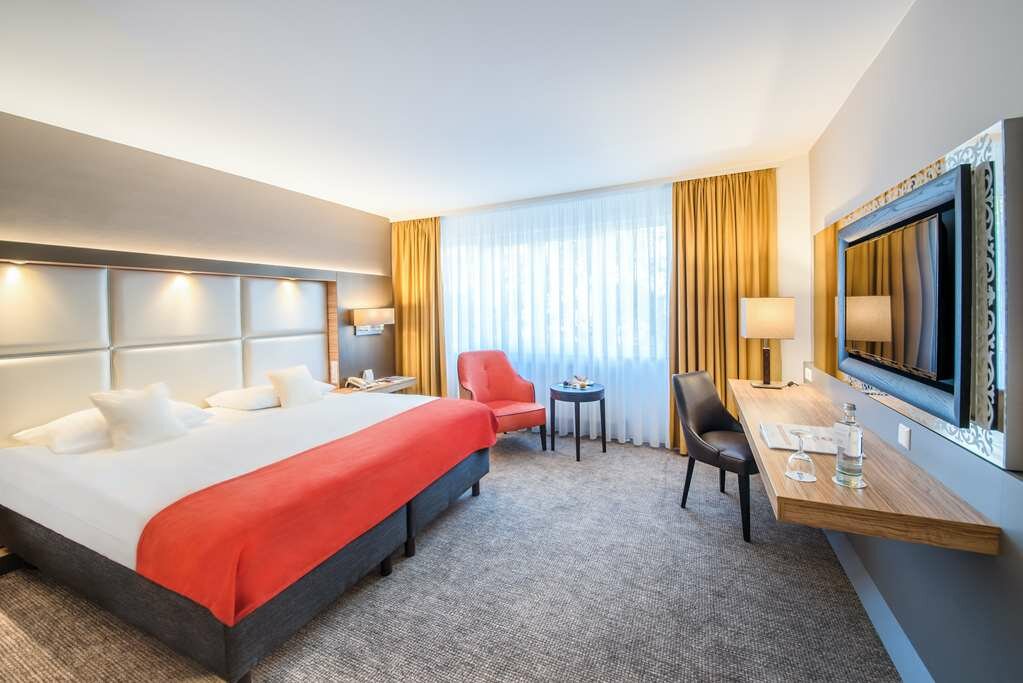 Фото Best Western Plus Delta Park Hotel