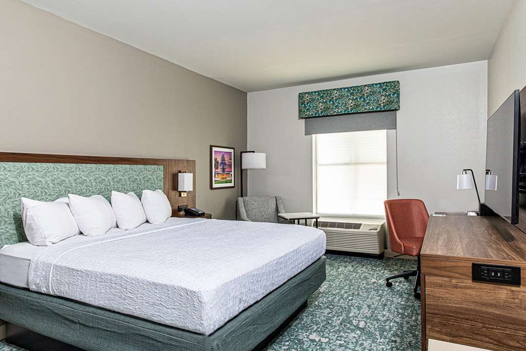 Фото Hampton Inn & Suites Charleston/West Ashley