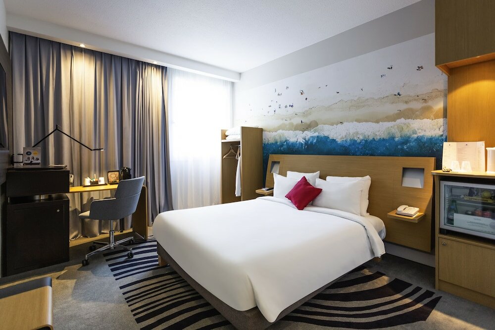 Фото Novotel Bordeaux Centre