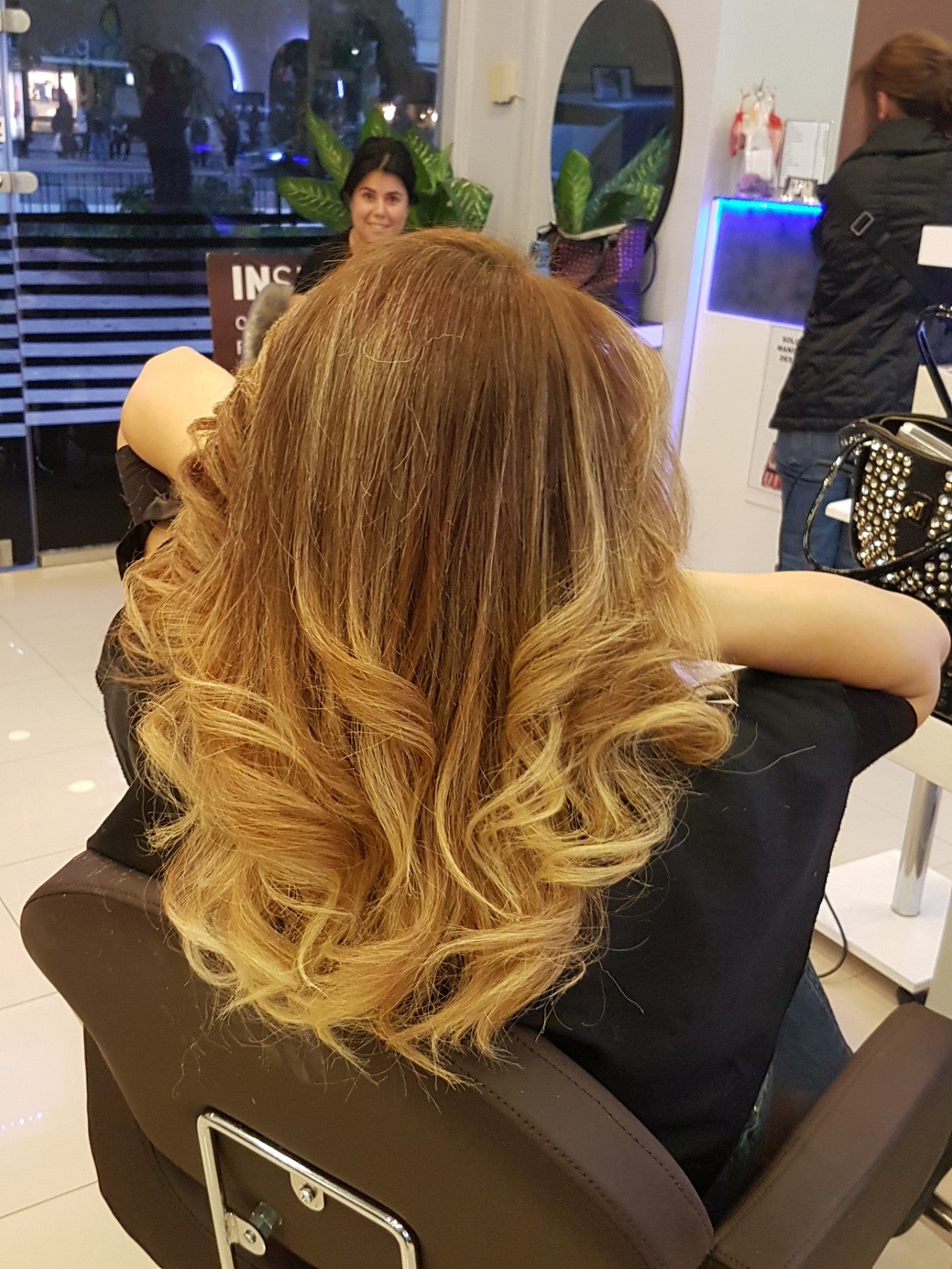 Desay Hairdresser
