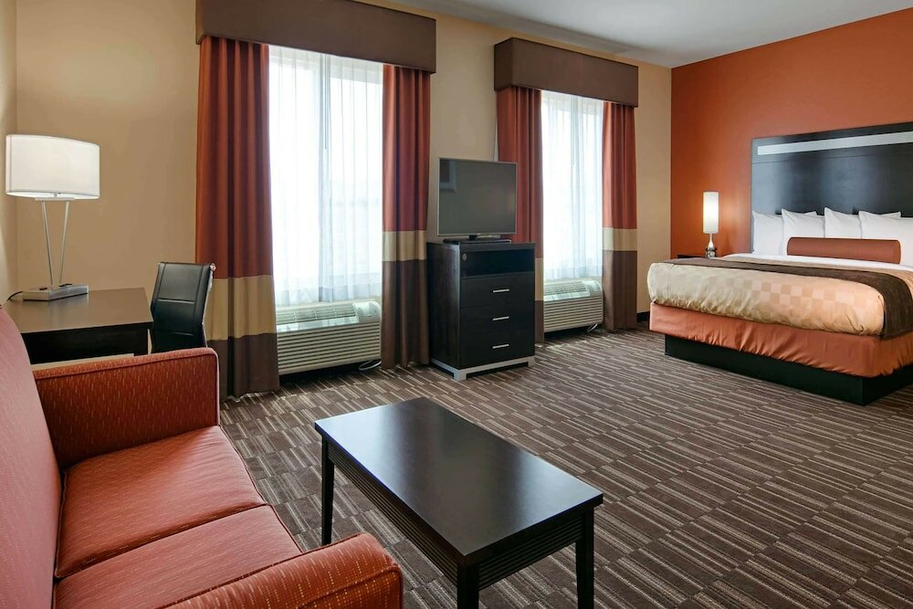 Фото Best Western Plus Desert Poppy Inn