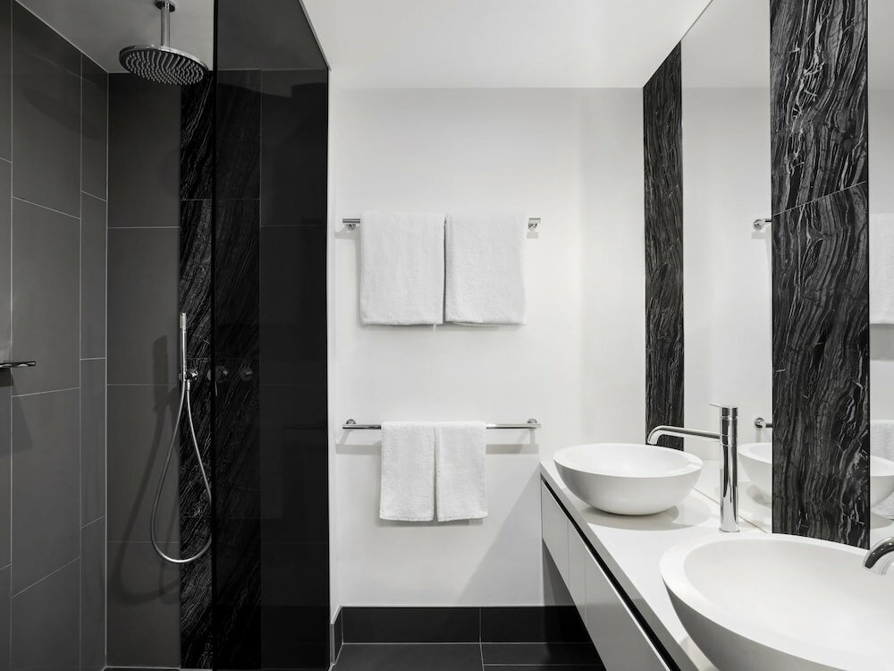 Фото Peppers Gallery Hotel Canberra